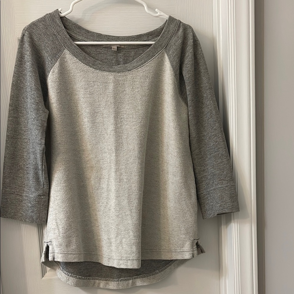 GAP Women's Gray Raglan Sleeve Top